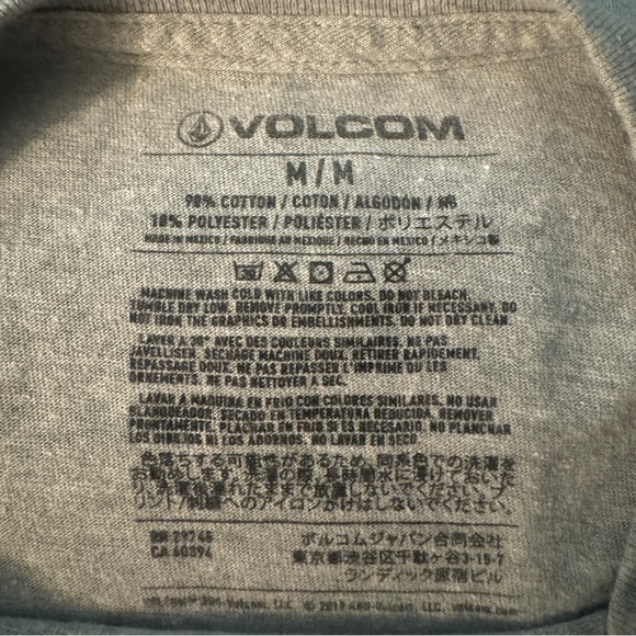 🤩2for$10🤩 Men’s Volcom shirt size medium GUC - Picture 3 of 3